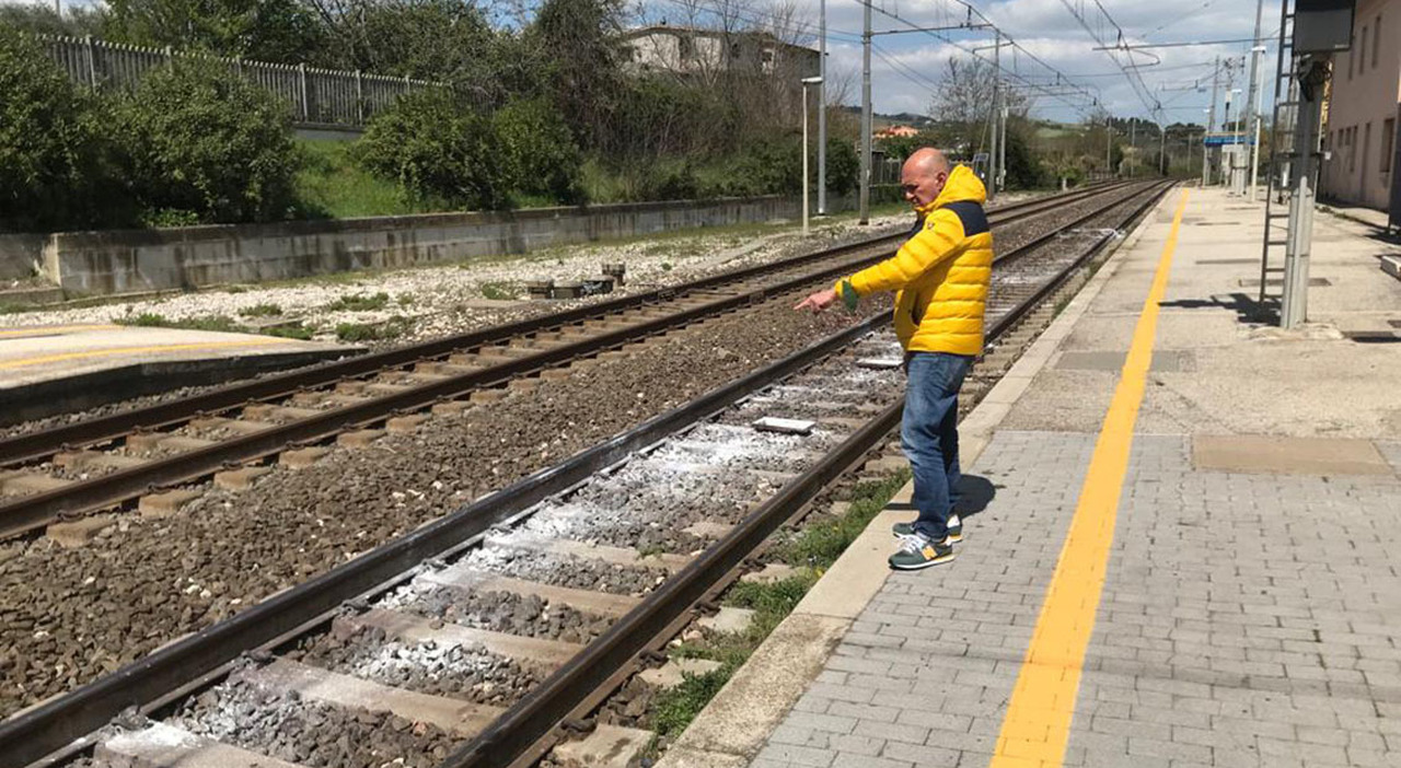6635482_18125353_stazioen_alba_punto_impatto.jpg