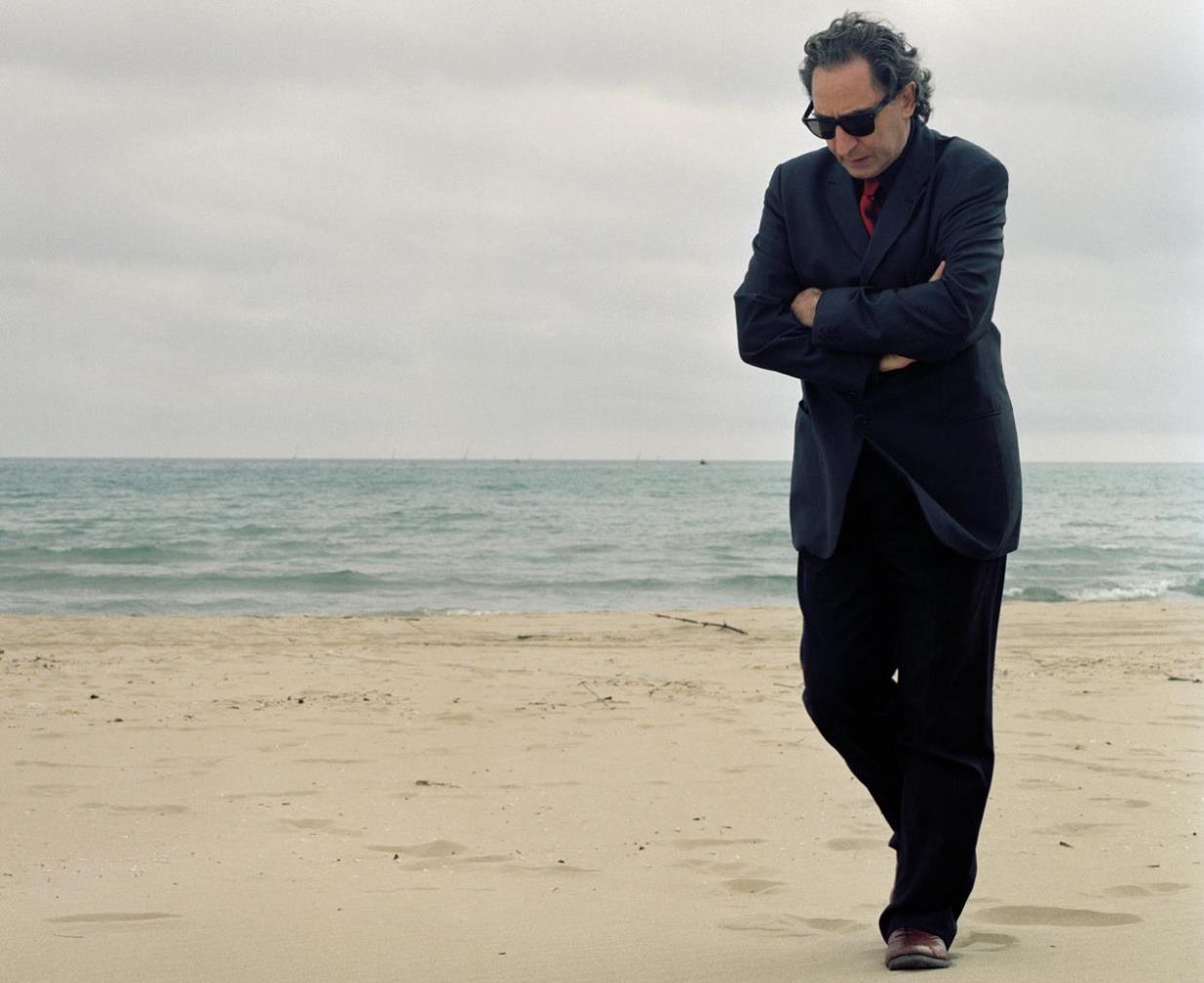 Battiato_albadentrolimbrunire_interni-2.jpg