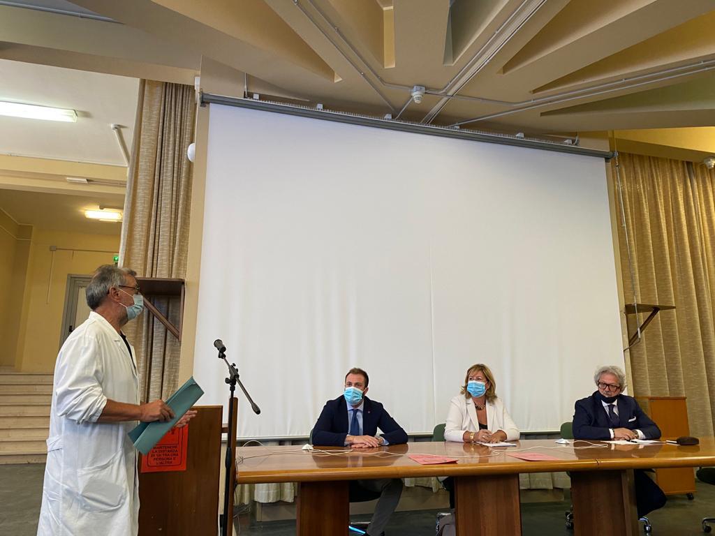 Visita_Assessore_Verì_allOspedale_di_Giulianova_2.jpg