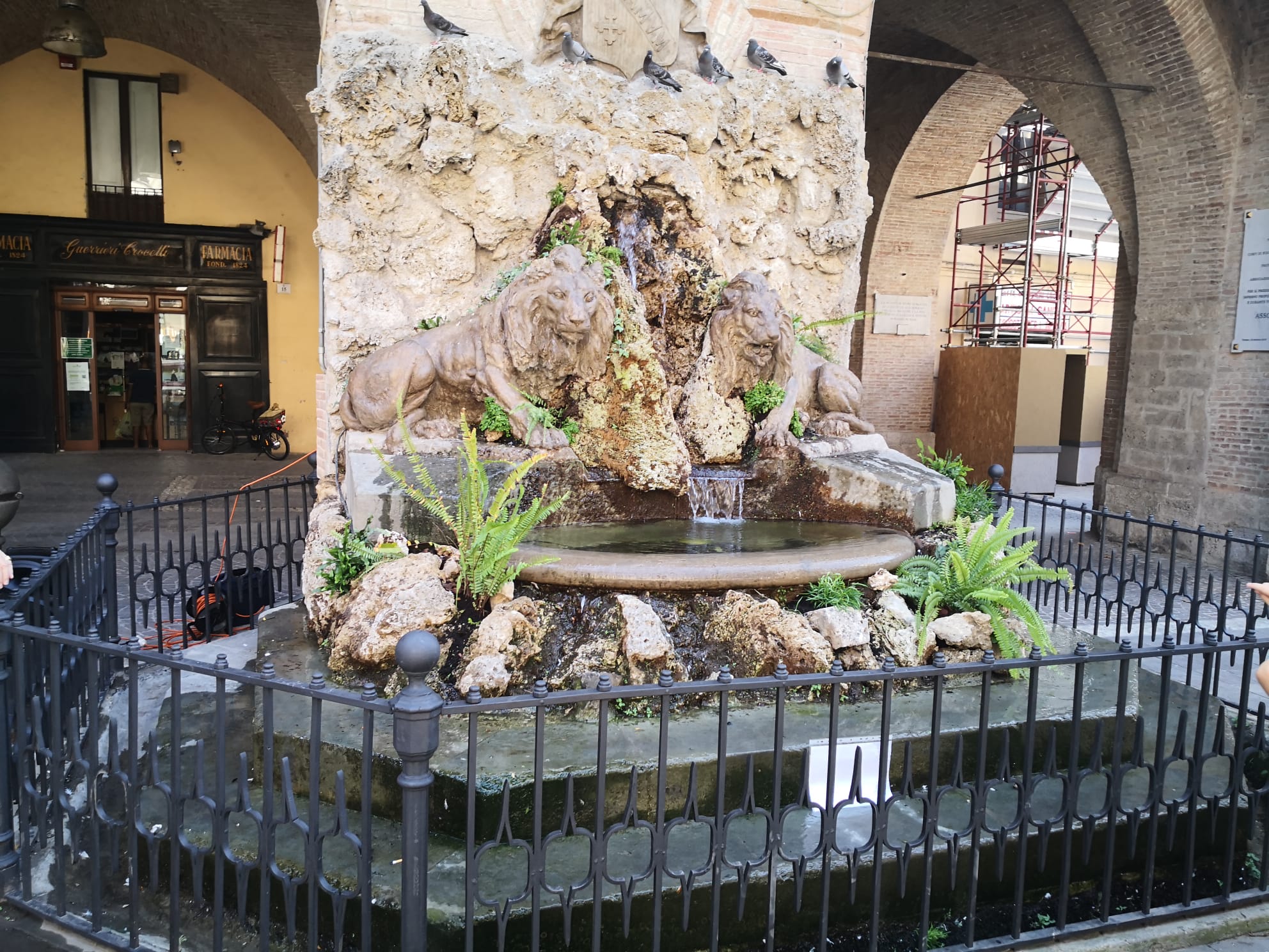 fontanadueleoni