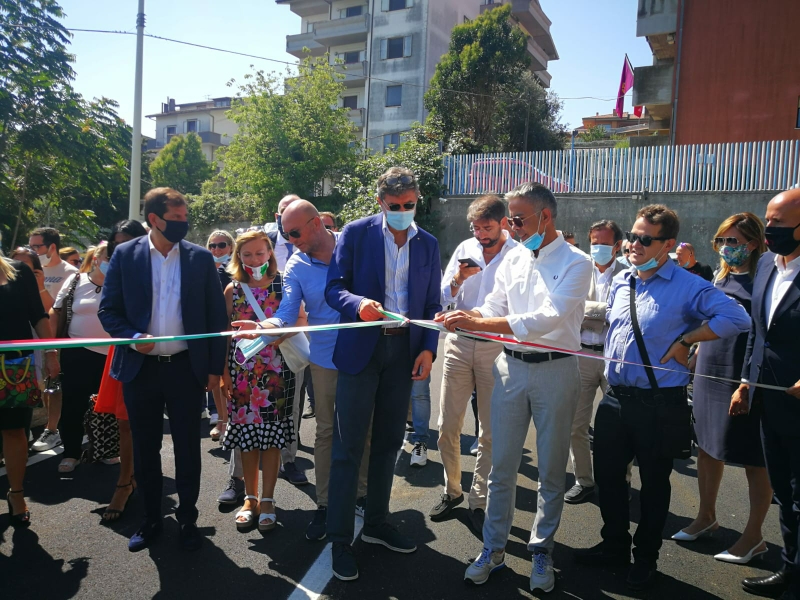 foto_cerimonia_riapertura_1.jpg