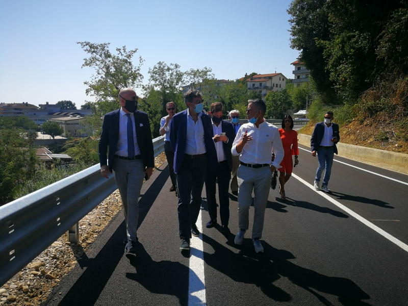 foto_cerimonia_riapertura_3.jpg