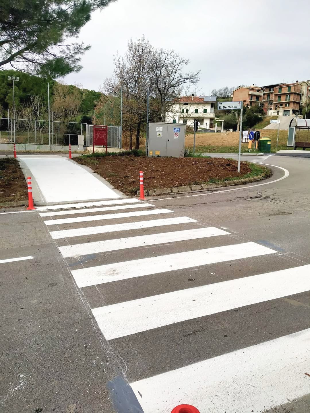 rotondacolleatterratopassaggiopedonale